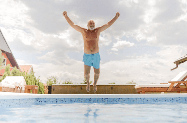 Dive into Retirement: 55+ Communities in Florida with Pool